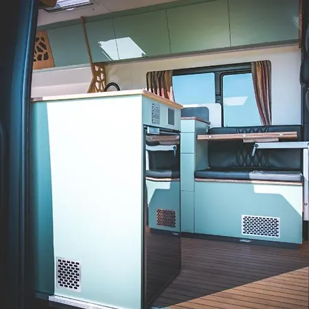 Nomadism Bordeaux-Pessac 营地 佩萨克