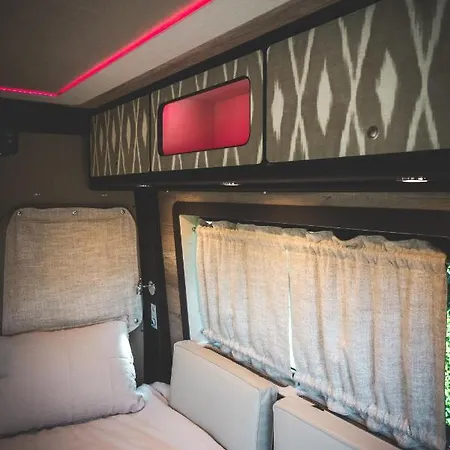Nomadism Bordeaux-Pessac 营地 佩萨克